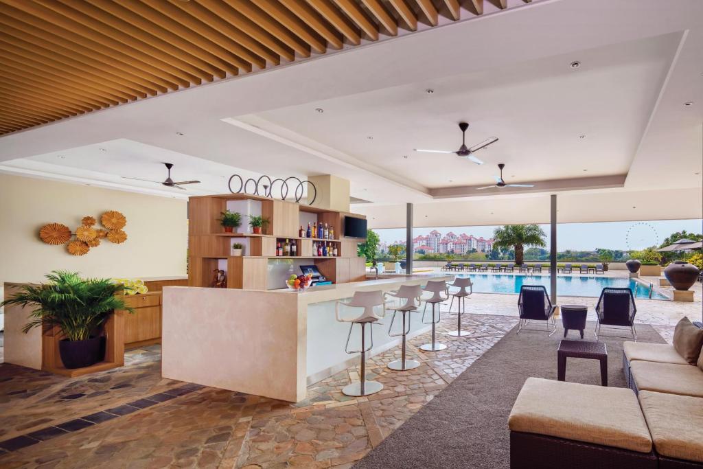 PARKROYAL on Beach Road